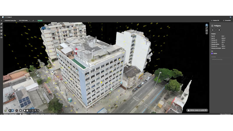 Software de processamento fotogramétrico exibindo modelo digital de edificação